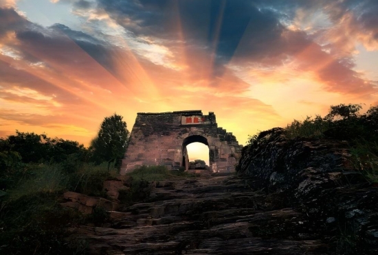 하이룽툰(海龙屯)